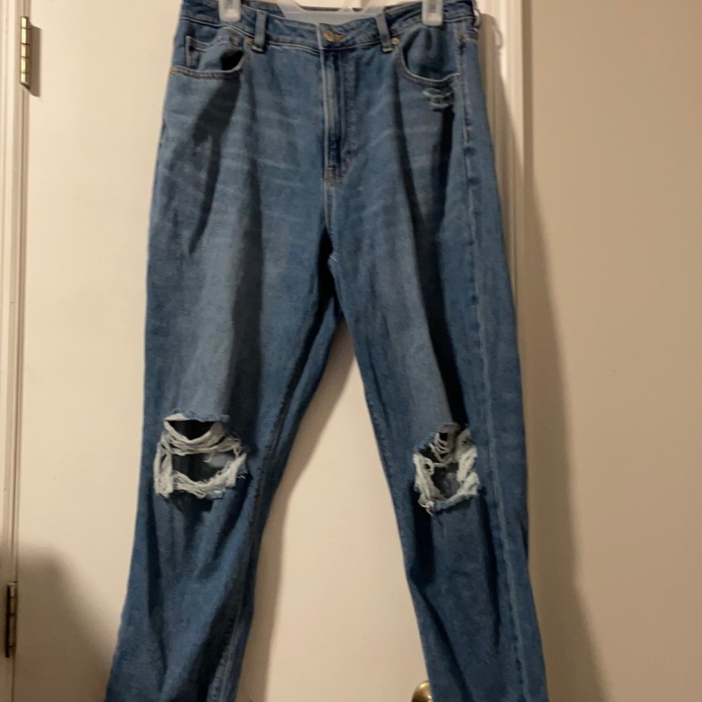 AE Mom jeans